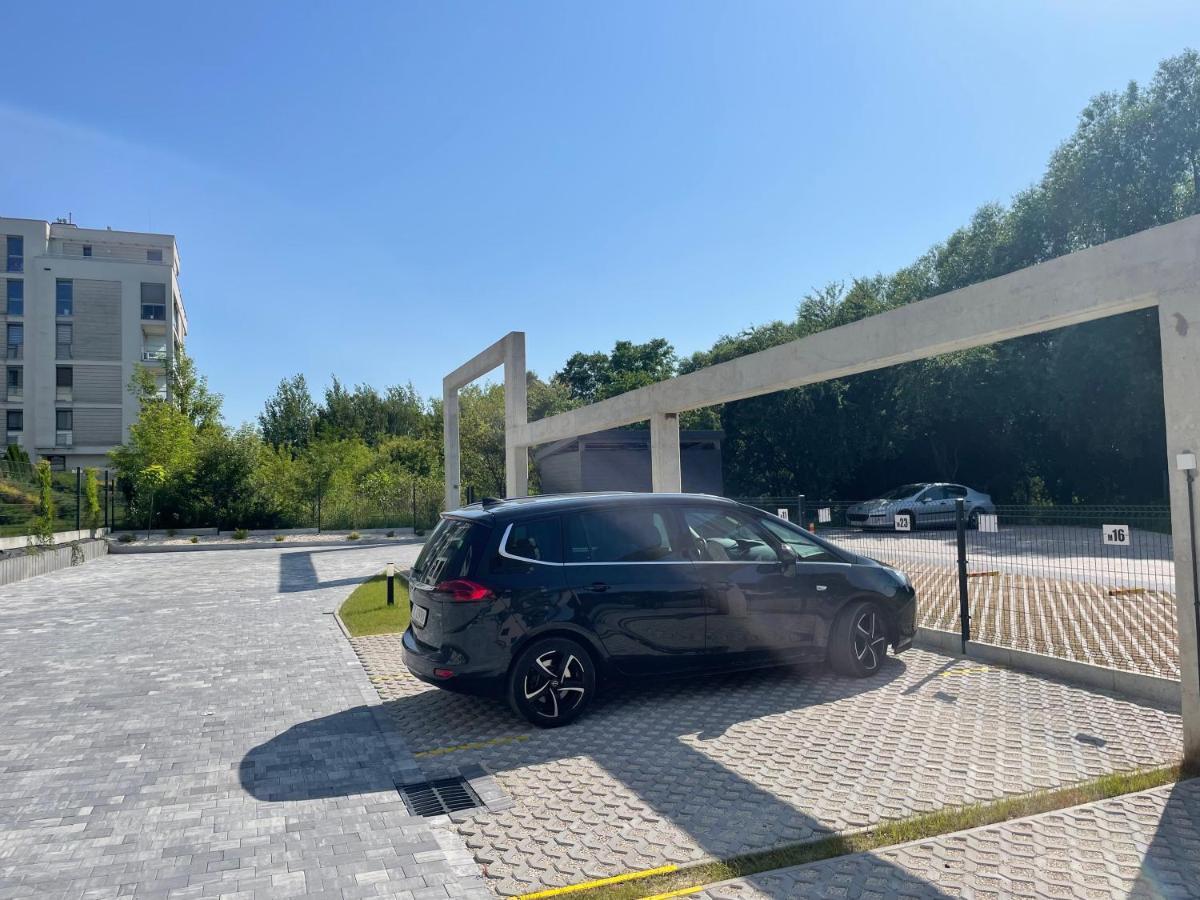 Blue Apartment Kielce Bagian luar foto